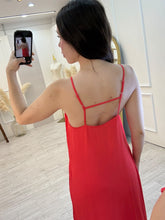 Cargar imagen en el visor de la galería, EVANGELINE - Maxi vestido rojo tirantes