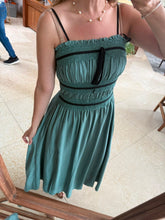 Cargar imagen en el visor de la galería, ZULEIKA - Maxi vestido verde tirantes