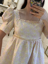 Cargar imagen en el visor de la galería, JANA - Vestido corto beige