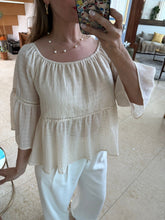 Cargar imagen en el visor de la galería, CARIDAD - Blusa avena