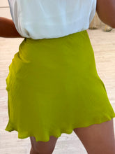 Cargar imagen en el visor de la galería, NANCY - Falda verde