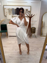 Cargar imagen en el visor de la galería, MARCELA - Vestido midi blanco