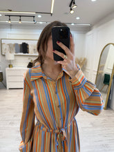 Cargar imagen en el visor de la galería, OTILIA - Maxi vestido naranja rayas