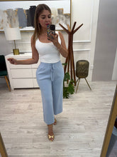 Cargar imagen en el visor de la galería, GENARA - Pantalón azul claro
