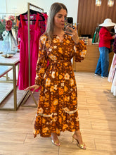 Cargar imagen en el visor de la galería, AURA - Maxi vestido café estampado