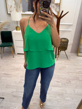 Cargar imagen en el visor de la galería, MERARI - Blusa verde