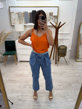Cargar imagen en el visor de la galería, DIANE - Blusa naranja
