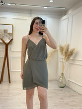 Cargar imagen en el visor de la galería, NICANDRA - Vestido corto tirantes