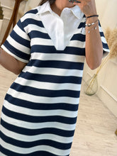 Cargar imagen en el visor de la galería, LILIA - Vestido midi rayas azul marino