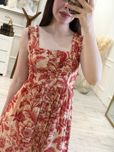 Cargar imagen en el visor de la galería, EFFIE - Maxi vestido estampado rojo