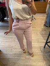 Cargar imagen en el visor de la galería, ALEXA - Pantalón rosa palo