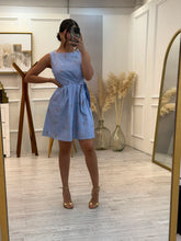 Cargar imagen en el visor de la galería, MURPHY - Vestido corto azul rayas