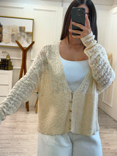 Cargar imagen en el visor de la galería, DULCINEA - Blusa de punto beige