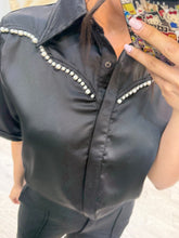 Cargar imagen en el visor de la galería, DANNA - Blusa negra