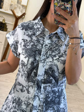 Cargar imagen en el visor de la galería, LAMPECIA – Maxi vestido camisero toile gris y negro