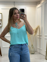 Cargar imagen en el visor de la galería, KENDALL - Blusa aqua tirantes