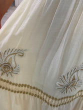 Cargar imagen en el visor de la galería, LARA - Maxi vestido hueso tirantes