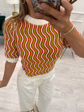 Cargar imagen en el visor de la galería, XIOMARA - Blusa de punto ondas