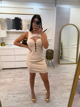 Cargar imagen en el visor de la galería, ANETTE - Vestido corto beige