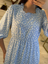 Cargar imagen en el visor de la galería, CINTIA - Maxi vestido azul estampado