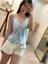 Cargar imagen en el visor de la galería, PARKER - Blusa blanca con azul