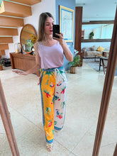Cargar imagen en el visor de la galería, LANA - Pantalón estampado tropical