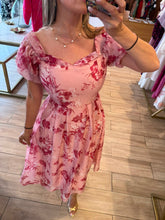 Cargar imagen en el visor de la galería, ESME - Maxi vestido rosa estampado