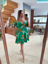 Cargar imagen en el visor de la galería, ISIDORA - Vestido corto verde estampado hojas