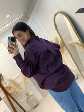 Cargar imagen en el visor de la galería, FIAMETTA - Camisa morado oscuro