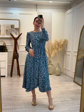Cargar imagen en el visor de la galería, SABRINA - Vestido midi estampado