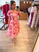 Cargar imagen en el visor de la galería, ESME - Maxi vestido rosa estampado