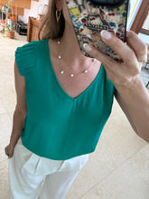 Cargar imagen en el visor de la galería, SANTINA - Blusa verde