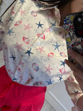 Cargar imagen en el visor de la galería, FELICITY - Blusa avena estampado marino