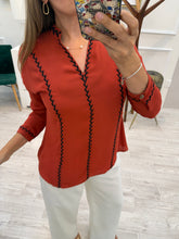 Cargar imagen en el visor de la galería, LILIARD - Blusa manga larga