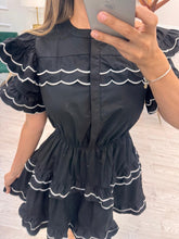 Cargar imagen en el visor de la galería, VIVIANA - Vestido corto negro