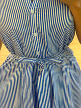 Cargar imagen en el visor de la galería, SORAIDA - Maxi vestido rayas azul