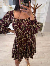 Cargar imagen en el visor de la galería, NAYELI - Vestido estampado hojas