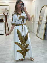 Cargar imagen en el visor de la galería, BRITNEY - Maxi vestido blanco estampado plantas