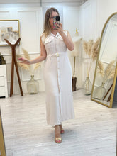 Cargar imagen en el visor de la galería, CLAUDETTE - Maxi vestido avena