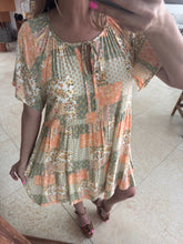 Cargar imagen en el visor de la galería, ALHELI - Mini Vestido "Patchwork Pastoral"