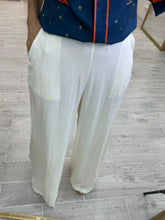 Cargar imagen en el visor de la galería, EDILIA - Pantalon blanco