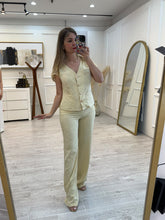 Cargar imagen en el visor de la galería, LUCERO - Set blusa y pantalon