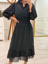 Cargar imagen en el visor de la galería, DARLEEN - Maxi vestido negro estampado