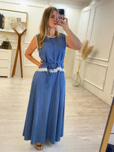 Cargar imagen en el visor de la galería, LUDMILA - Set blusa y pantalon azul marino
