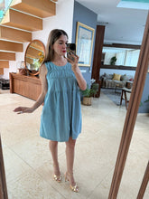 Cargar imagen en el visor de la galería, LUDIVINA - Vestido corto azul sin mangas