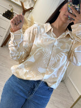 Cargar imagen en el visor de la galería, ISADORA - Camisa estampado khaki con blanco