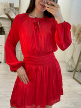 Cargar imagen en el visor de la galería, NAILEA - Vestido rojo manga larga