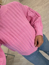 Cargar imagen en el visor de la galería, MARICELA – Suéter rosa de tejido grueso