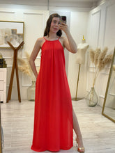 Cargar imagen en el visor de la galería, EVANGELINE - Maxi vestido rojo tirantes