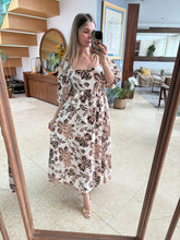 Cargar imagen en el visor de la galería, CALIPSO - Maxi vestido estampado blanco con café